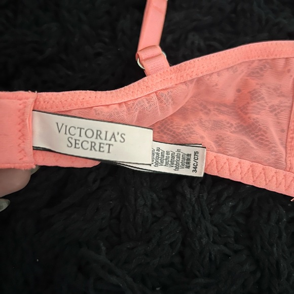 Victoria’s Secret Dream Angel Push Up Without Padding Coral 34C - Picture 5 of 5